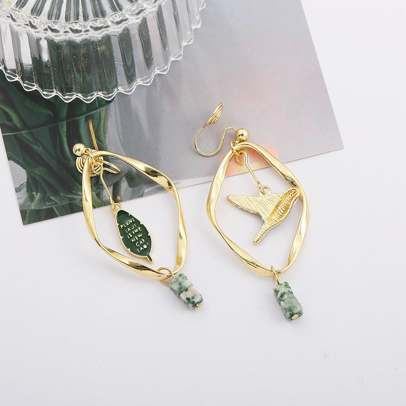 Vintage Green Bird Leaf Earrings – Retro Mori Style Geometric Ear Clips for Women