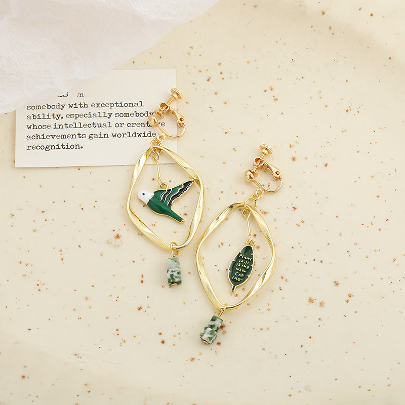 Vintage Green Bird Leaf Earrings – Retro Mori Style Geometric Ear Clips for Women