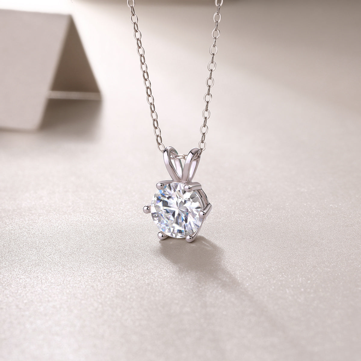 Romantic Mark - A Fashionable And Luxurious Diamond Jewelry Pendant Set With 2-carat Moissanite S925 Sterling Silver